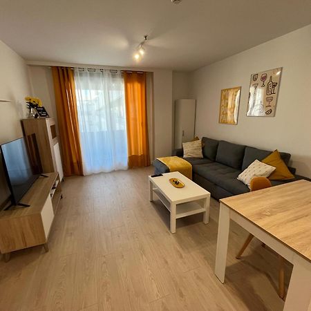 P3 Rivas Futura Apartment מראה חיצוני תמונה