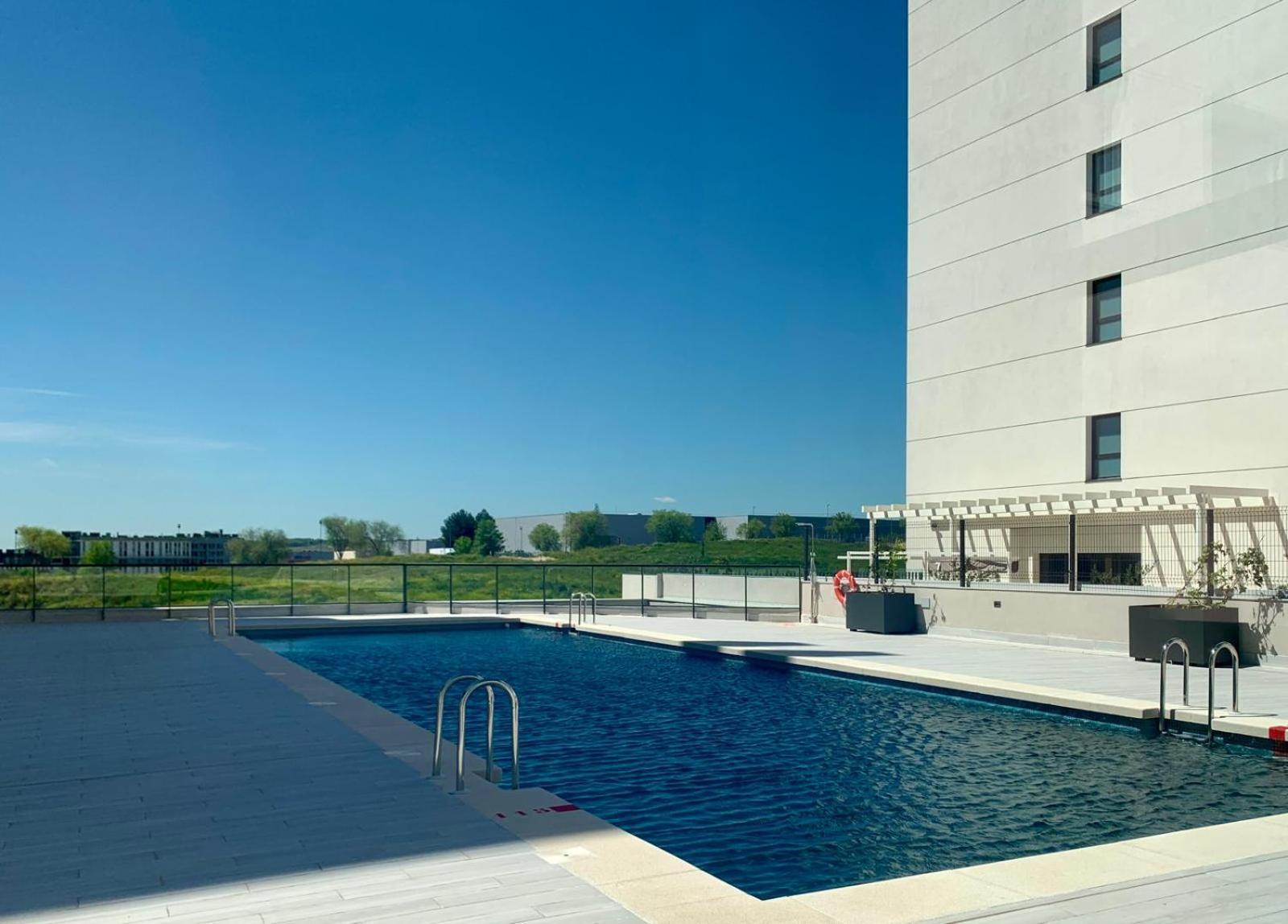 P3 Rivas Futura Apartment מראה חיצוני תמונה